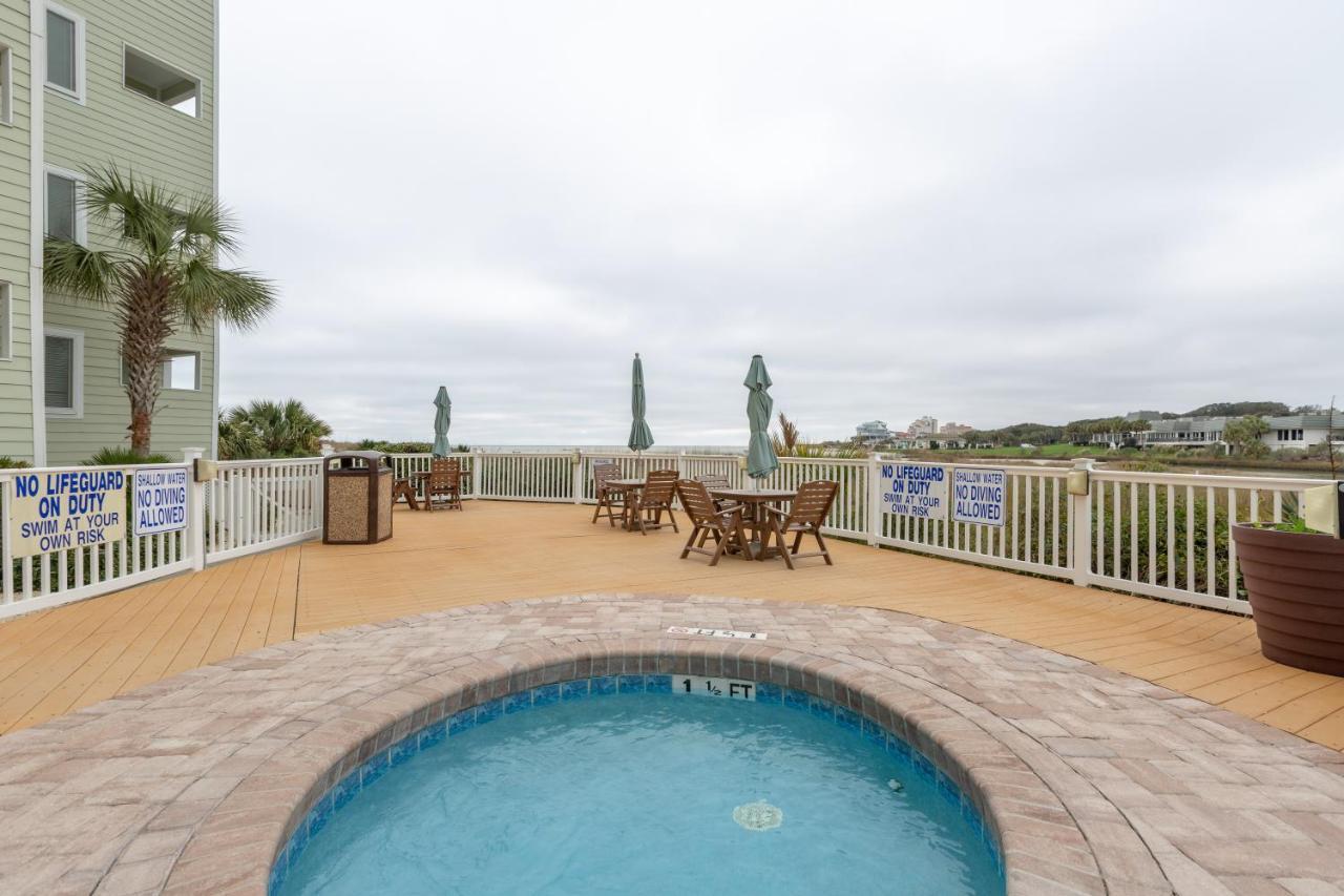 Sands Beach Club Briarcliffe Acres Экстерьер фото
